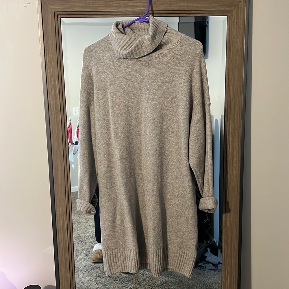 Gap sweater dress 🤍